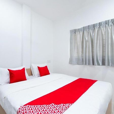 Oyo 44011 Weng Bee Guest House Kota Kinabalu Exteriör bild