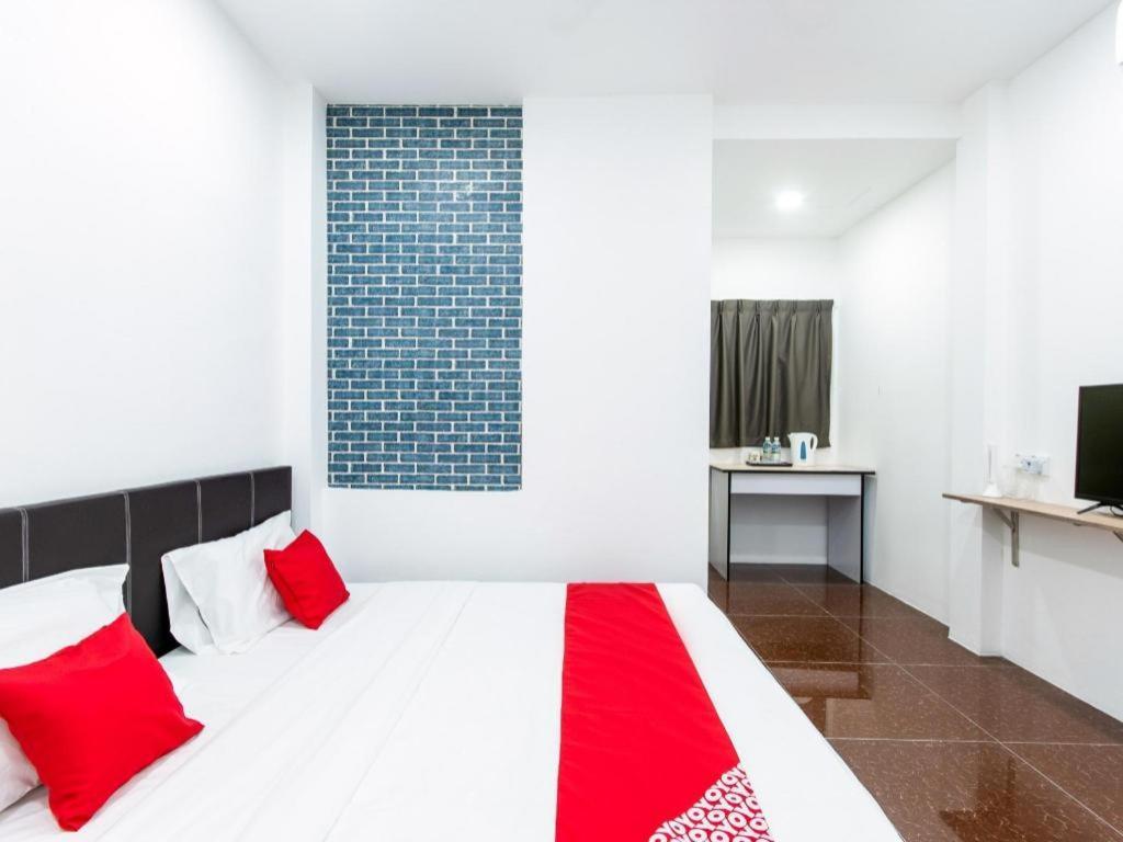 Oyo 44011 Weng Bee Guest House Kota Kinabalu Exteriör bild