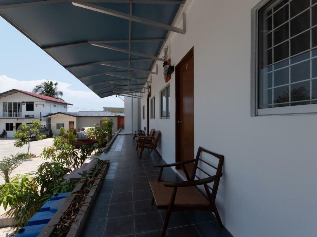 Oyo 44011 Weng Bee Guest House Kota Kinabalu Exteriör bild