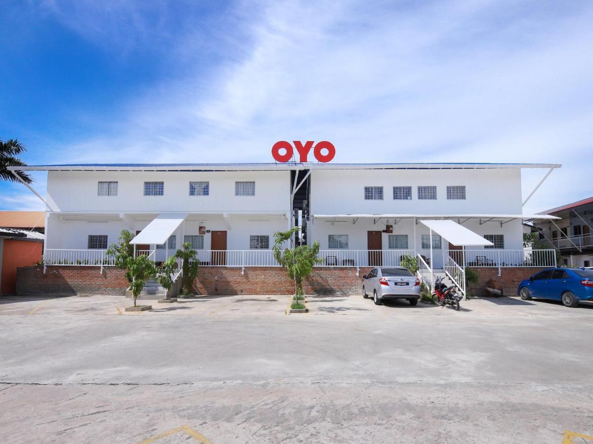 Oyo 44011 Weng Bee Guest House Kota Kinabalu Exteriör bild