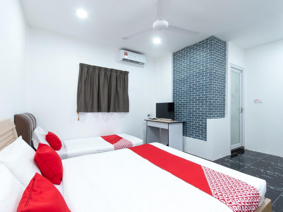 Oyo 44011 Weng Bee Guest House Kota Kinabalu Exteriör bild
