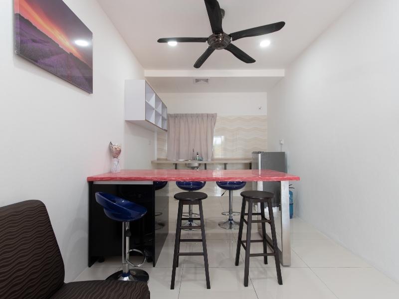 Oyo 44011 Weng Bee Guest House Kota Kinabalu Exteriör bild